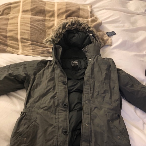 North face winter coat - Picture 1 of 8